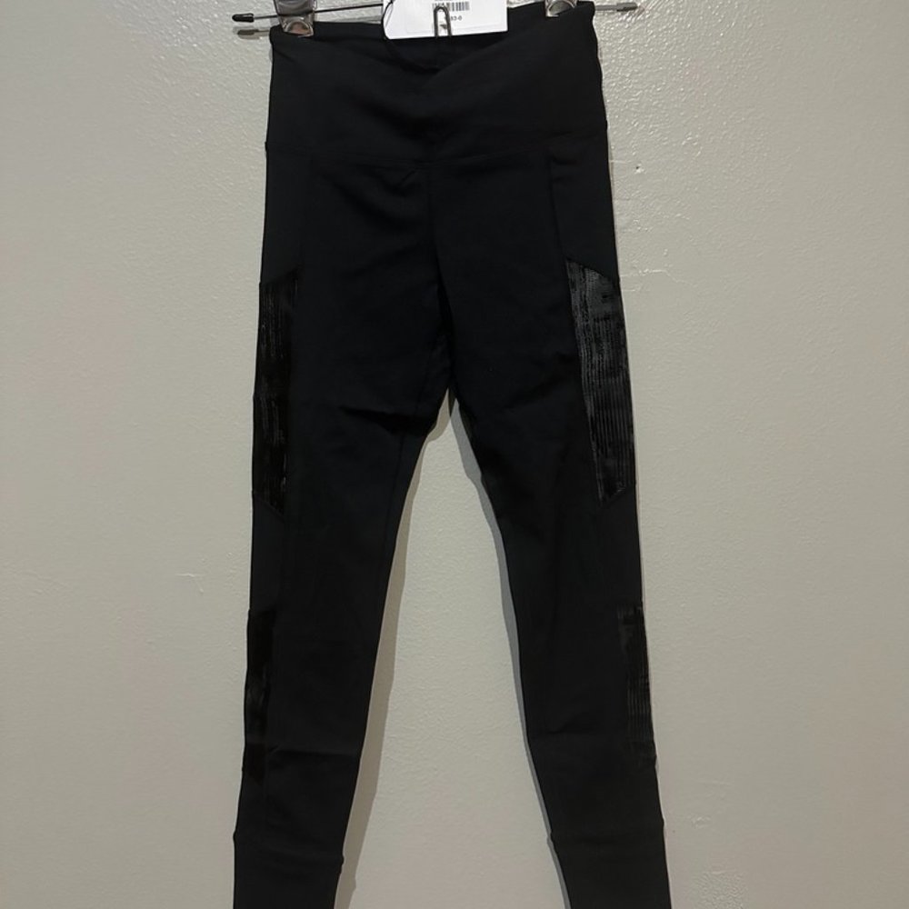 ZYIA Black Cuffed Mirage MidRise
